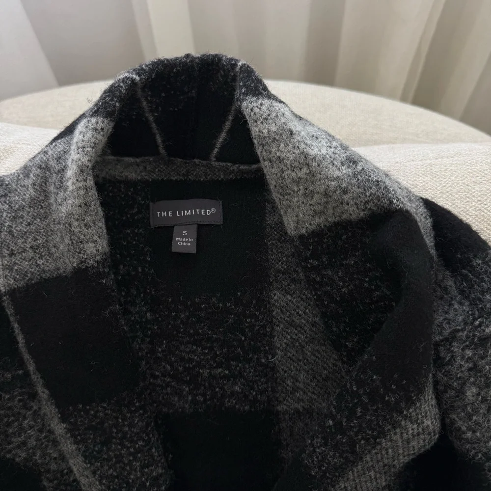 The Limited Sweater Coat in Black Ombré - Picture 3 of 7